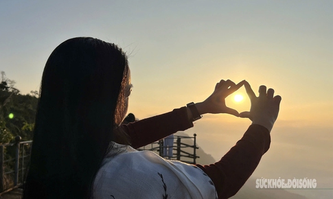 Săn mây ở Hang Kia, Pà Cò