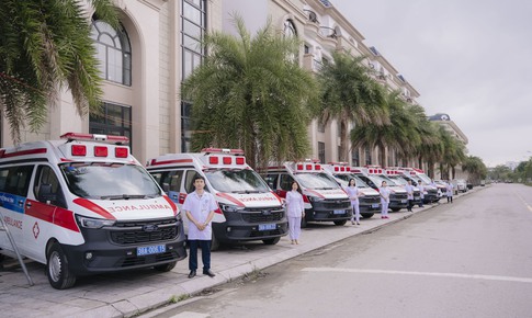 Hà Tĩnh tiếp nhận nhiều 'phòng cấp cứu di động'