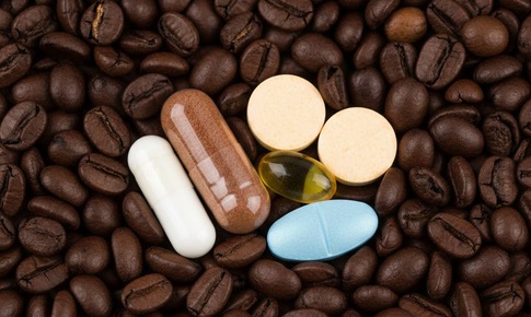 3 loại thực phẩm chức năng phổ biến có thể đang phá hỏng giấc ngủ của bạn