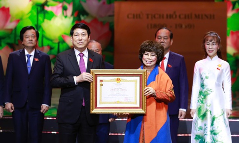 Công ty TH vinh dự nhận danh hiệu Anh hùng Lao động tại Đại hội Thi đua yêu nước