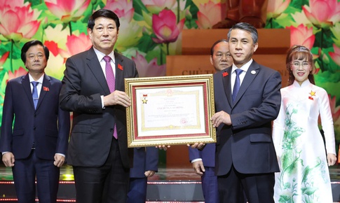 Bệnh viện Chợ Rẫy lần thứ 2 được trao tặng Danh hiệu Anh hùng Lao động 