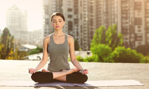 Những lợi ích khi ngồi khoanh chân