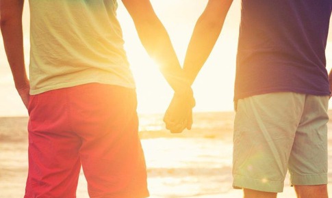 Giải m&#227; nguy&#234;n nh&#226;n HIV lan nhanh trong cộng đồng MSM