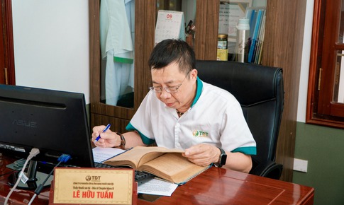 TTƯT.BS CK2 Lê Hữu Tuấn - Hơn 40 năm gìn giữ, phát triển tinh hoa thuốc Nam