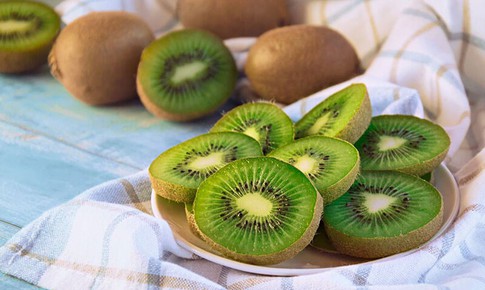 8 loại trái cây được ví như 'thuốc ngủ tự nhiên': Ăn đúng cách giúp ngủ sâu mà không đầy bụng