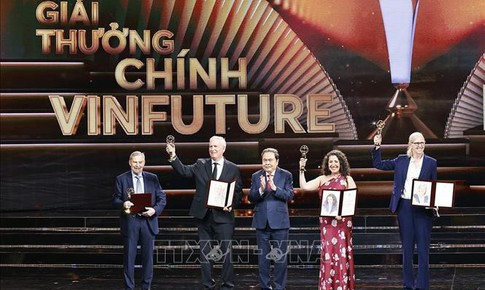 Giải thưởng Ch&#237;nh VinFuture năm 2025 vinh danh những nh&#224; khoa học kh&#225;m ph&#225; v&#224; ph&#225;t triển vaccine HPV