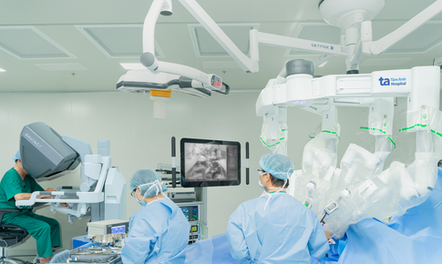 Bệnh viện T&#226;m Anh đưa robot thế hệ mới về Việt Nam, chi ph&#237; mổ chỉ bằng 1/10 quốc tế