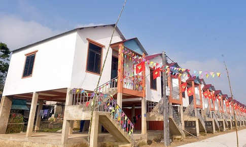 Thiên tai phức tạp, nguy hiểm hơn nên cần có mẫu nhà tránh bão lũ phù hợp với thực tế