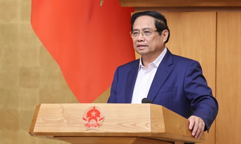 Thủ tướng: Thần tốc x&#226;y dựng, sửa chữa nh&#224; ở cho c&#225;c gia đ&#236;nh bị ảnh hưởng bởi thi&#234;n tai