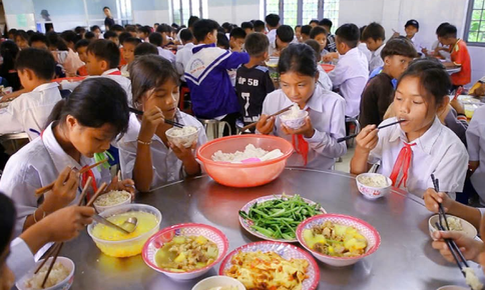 Ăn g&#236; cho đ&#250;ng ở tuổi học đường? 