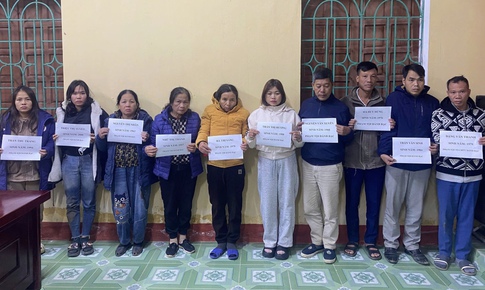 Mật phục nh&#243;m người lạ giữa đồi c&#226;y, c&#244;ng an đ&#225;nh sập xới s&#243;c đĩa lớn