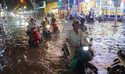 Áp thấp nhiệt đới đã tan trước khi vào Biển Đông, ven biển Bắc Bộ xuất hiện triều cường rất cao