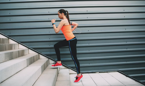 10 b&#224;i tập hỗ trợ l&#227;o h&#243;a khỏe mạnh cho người tr&#234;n 40 tuổi