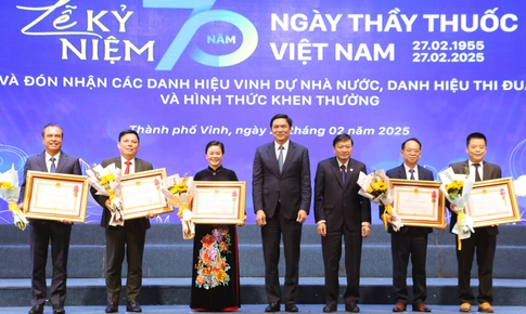 Nghệ An long trọng tổ chức Kỷ niệm 70 năm ng&#224;y thầy thuốc Việt Nam