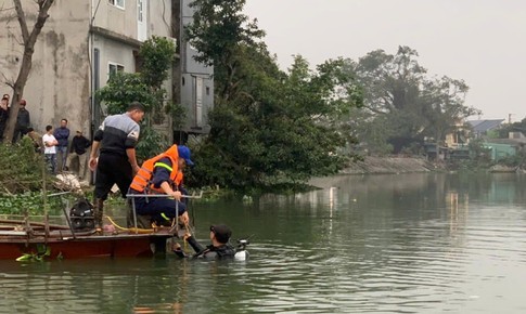 Lật xuồng tr&#234;n s&#244;ng Rế, một người bị đuối nước tử vong