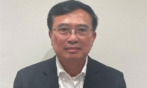 Cựu Thứ trưởng Hoàng Quốc Vượng chuẩn bị hầu tòa
