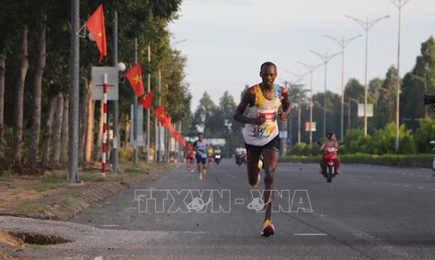 Lý do vận động viên Đông Phi 'đổ bộ' vào Việt Nam tham gia các giải chạy marathon