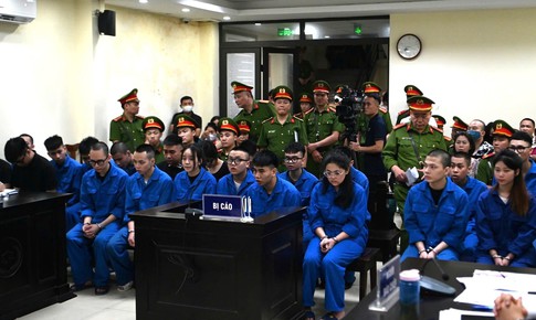 Lời khai nhóm 'quái xế' trẻ tuổi tông tử vong cô gái dừng đèn đỏ