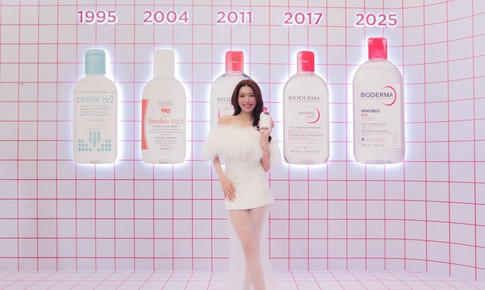 Bioderma kỷ niệm 30 năm ra mắt nước tẩy trang biểu tượng Sensibio H2O