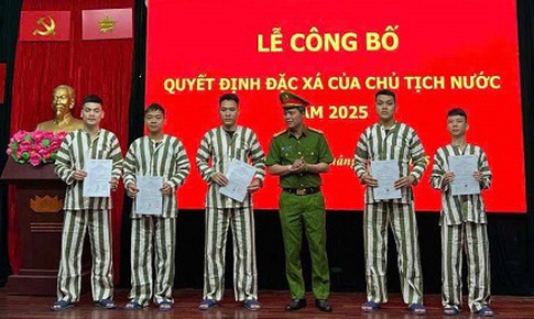 Công an Hà Nội công bố quyết định đặc xá cho 139 phạm nhân