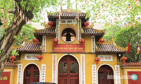 Chùa Quán Sứ trang nghiêm đón xá lợi dịp Đại lễ Vesak 2025