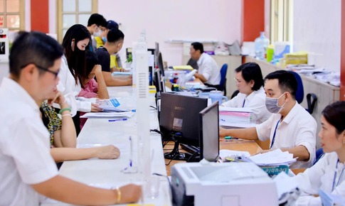 Thủ tướng yêu cầu đảm bảo chi trả chế độ cho cán bộ khi thực hiện sắp xếp bộ máy