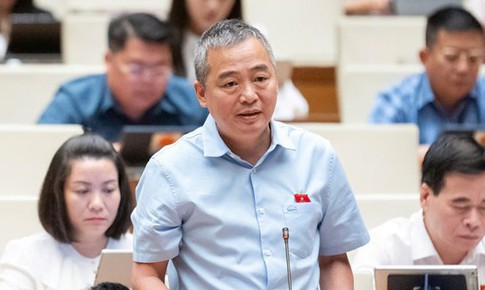 ĐBQH Nguyễn Lân Hiếu đề nghị miễn thuế với thuốc sử dụng cho bệnh nhân điều trị nội trú