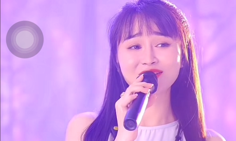 Huyền Chi – Giọng ca trữ tình thắp sáng Tiktok LIVE với dòng nhạc Cách mạng Và Dân ca Bắc Trung Bộ