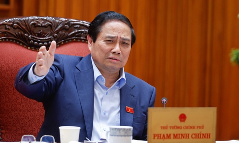 Thủ tướng: Các bộ trưởng đẩy mạnh phân cấp, phân quyền hơn nữa cho các địa phương