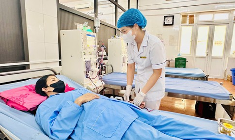 Người phụ nữ suy thận giai đoạn cuối vẫn quyết giữ con đến ngày sinh nở