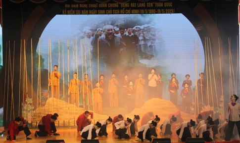 Liên hoan Tiếng hát Làng Sen, khúc ca dâng Bác giữa lòng quê hương