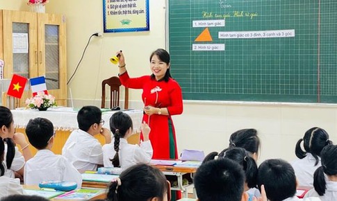 Bỏ quy định chia hạng chức danh giáo viên: Cục Nhà giáo nói gì?