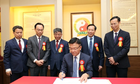 Phát huy di sản y học cổ truyền, hướng tới đào tạo chất lượng cao trong kỷ nguyên mới