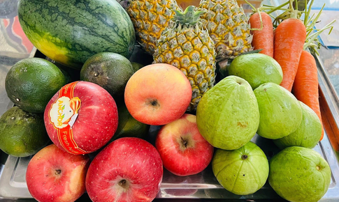 Nước ép hoa quả giá rẻ hút khách mua giải khát dịp đầu hè