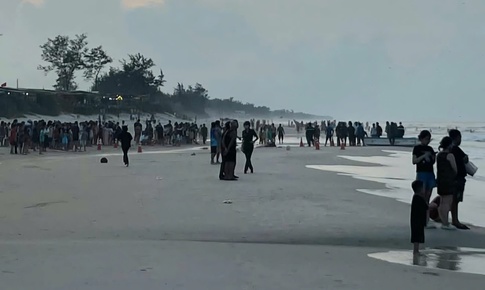 Quảng Trị: Tìm thấy thi thể thanh niên mất tích khi tắm biển dịp nghỉ lễ