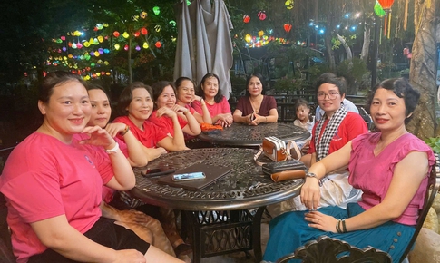 Những nữ &#39;chiến binh&#39; c&#249;ng d&#236;u nhau chiến đấu với căn bệnh ung thư