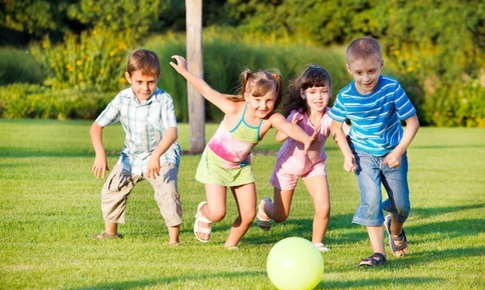 Vững đề kháng đón hè - Làm sao để con vui chơi không lo dịch bệnh