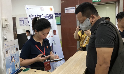 Bệnh viện đầu tiên thực hiện chữ ký số trên VNeiD cho người bệnh