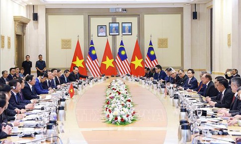 Thủ tướng Phạm Minh Chính hội đàm với Thủ tướng Malaysia Anwar Ibrahim