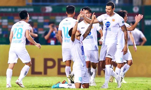 Nam Định bật ‘chế độ chờ’ ngày đăng quang V-League