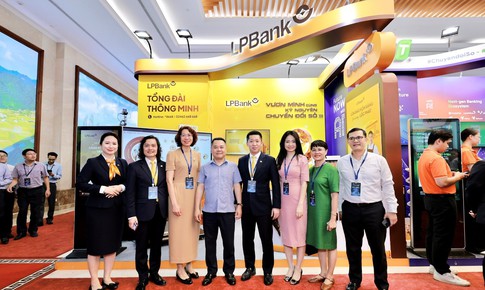 Ngân hàng Lộc Phát (LPBank) ghi dấu ấn với Tổng đài đa kênh thông minh tại sự kiện Chuyển đổi số ngành Ngân hàng 2025