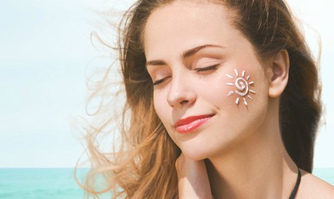Cách bảo vệ da trong mùa hè