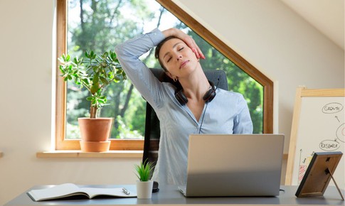 Cách tập thể dục trong giờ nghỉ trưa nơi công sở