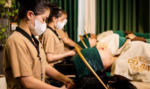 Canh thảo dược: Bí quyết chăm sóc tóc tự nhiên tại Dưỡng sinh Cô Ba