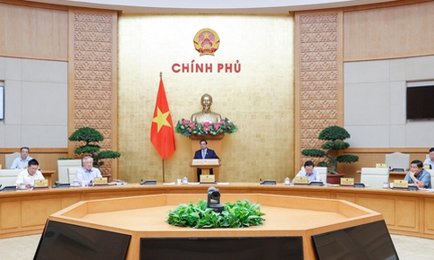 Thủ tướng: Để đạt tăng trưởng từ 8% trở lên đòi hỏi phải nỗ lực rất lớn do thách thức thuế quan của Hoa Kỳ