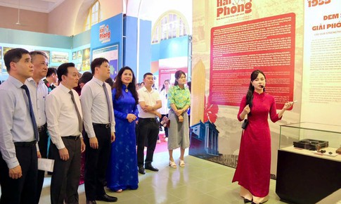 Gần 400 tư liệu, hiện vật quý lần đầu được giới thiệu tại Hải Phòng