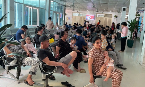 Nắng nóng oi bức, gia tăng trẻ nhỏ bị bệnh rối loạn tiêu hóa, hô hấp
