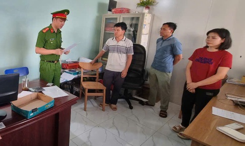 Mua bán trái phép hóa đơn, giám đốc và kế toán công ty bị khởi tố