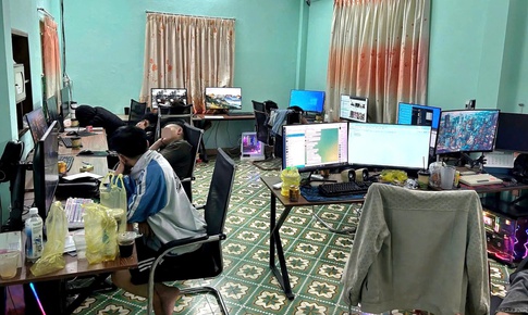 Triệt phá đường dây 'siêu trộm' 21.000 thẻ tín dụng quốc tế