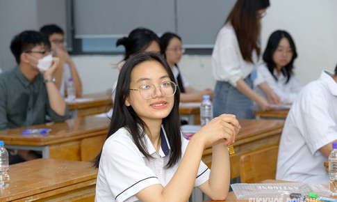 Chuyên gia chia sẻ bí quyết đạt điểm cao Ngữ văn thi tốt nghiệp THPT 2025